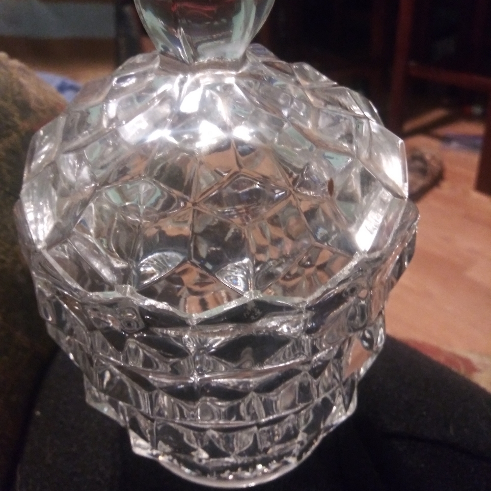 Glass dish